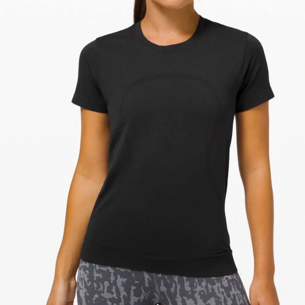 Lululemon Swiftly Breathe Relaxed Fit Short Sleeve Shirt - Picture 2 of 6